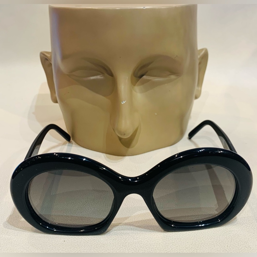 New LOEWE Sunglasses - Picture 7 of 13